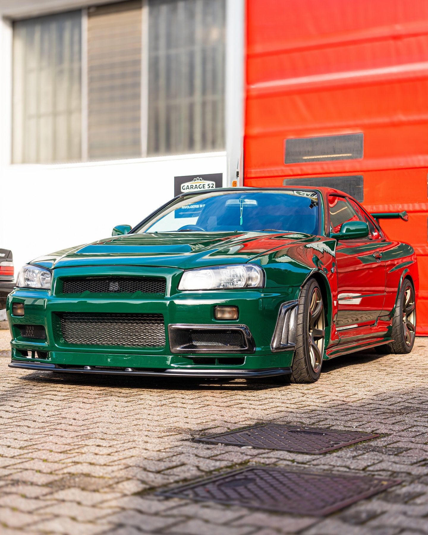 MC Import — Nissan Skyline GT-R R34